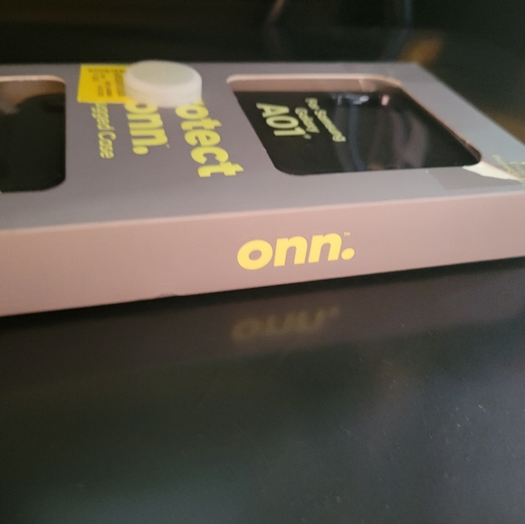 Samsung Galaxy A01 Rugged Phone Case Unopened Damaged Packaging Unopen With Tags - Picture 11 of 11